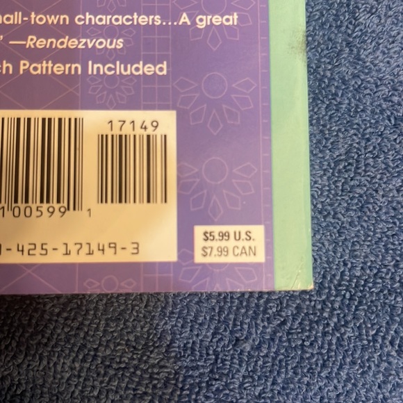 Framed in Lace paperback book by Monica Ferris - Picture 3 of 6